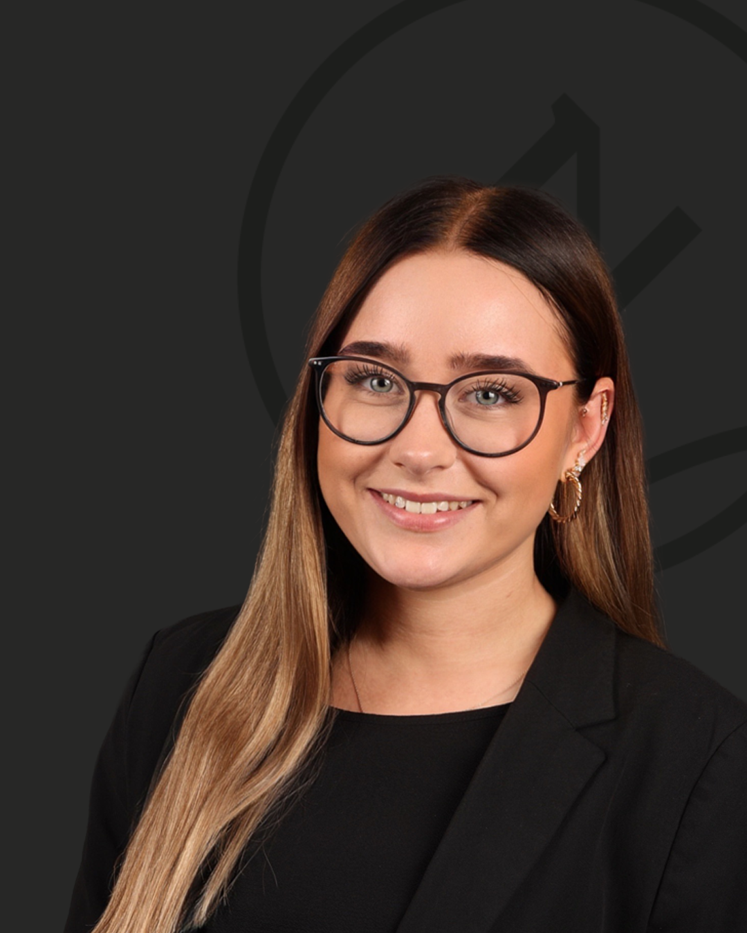 Portraitfoto von Nadine Pabst, Zahnmedizinische Fachangestellte im Zahnzentrum Nord Emden