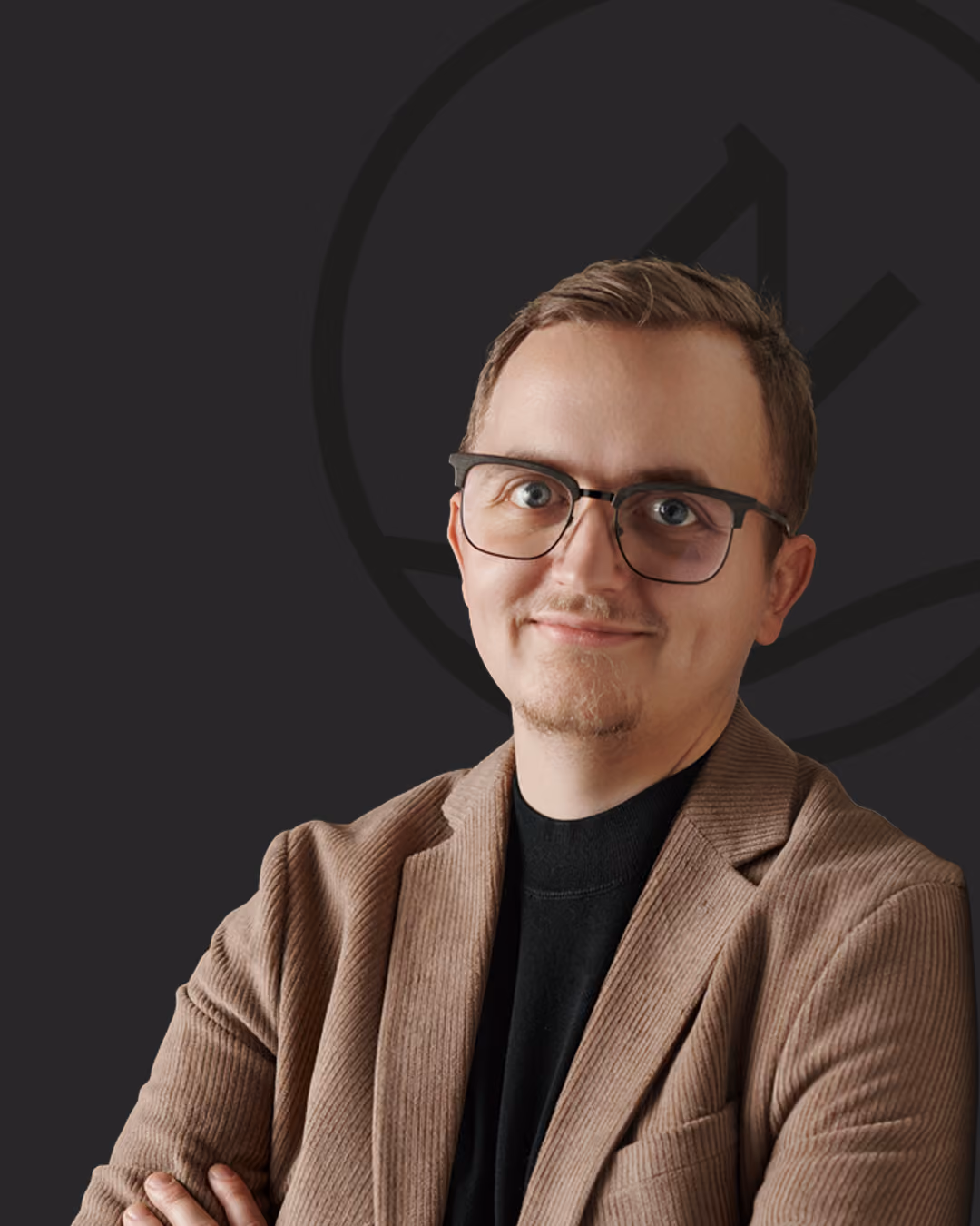 Portraitfoto von Marco Feldmann, Mediengestalter und Content Manager im Zahnzentrum Nord Emden