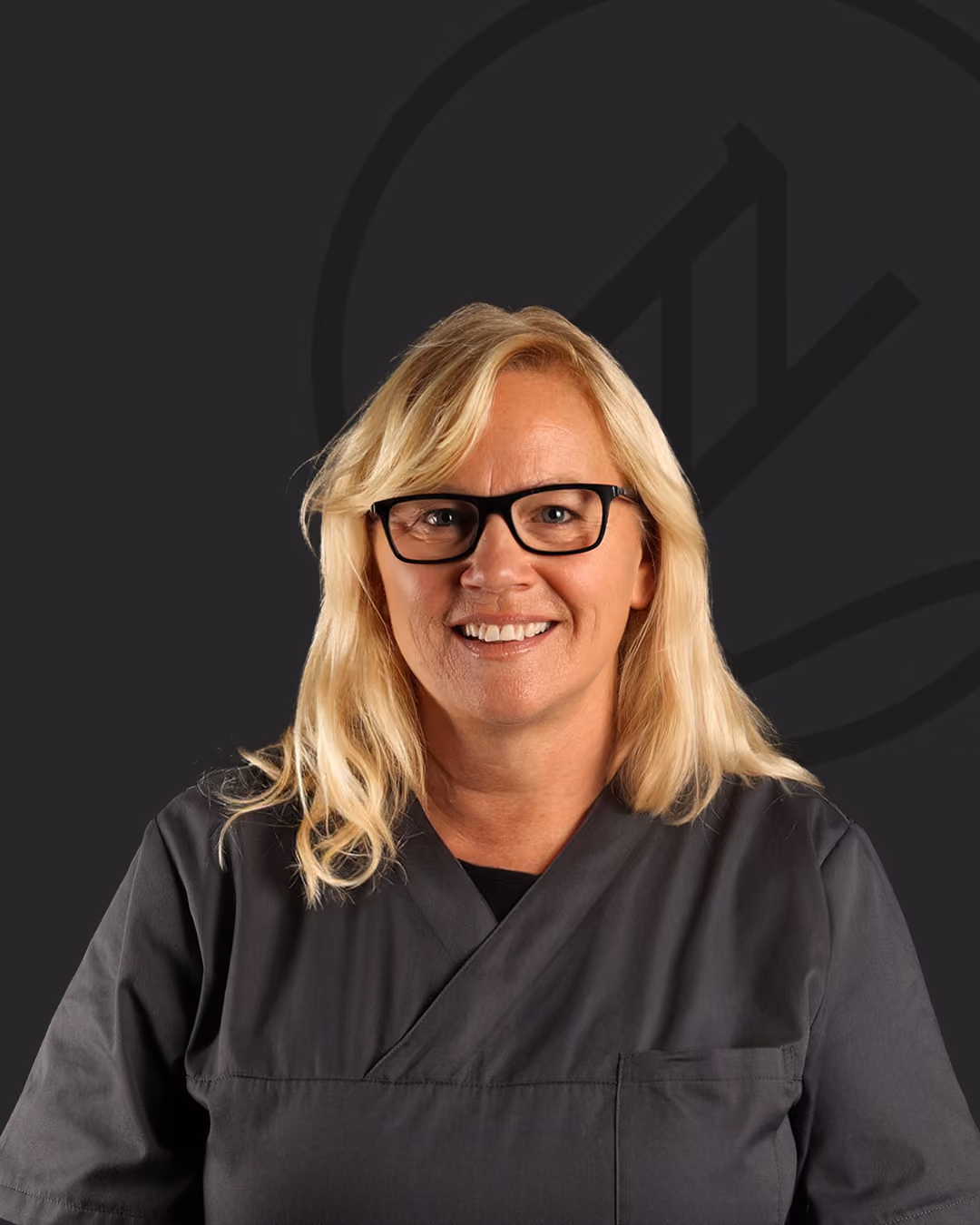 Portraitfoto von Rena Meints, Approbierte Zahnmedizinische Dentalhygienikerin im Zahnzentrum Nord Emden