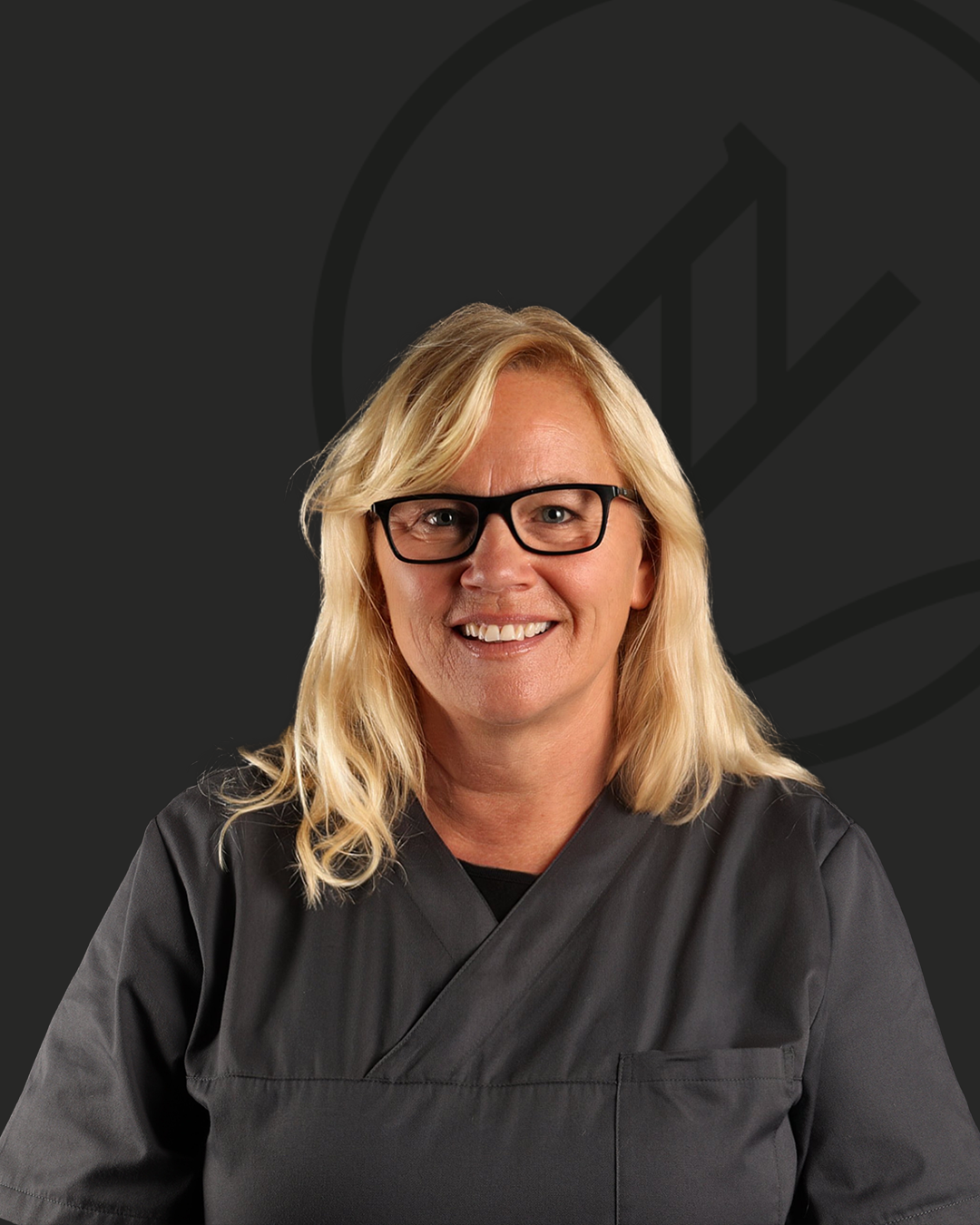 Portraitfoto von Rena Meints, Approbierte Zahnmedizinische Dentalhygienikerin im Zahnzentrum Nord Emden