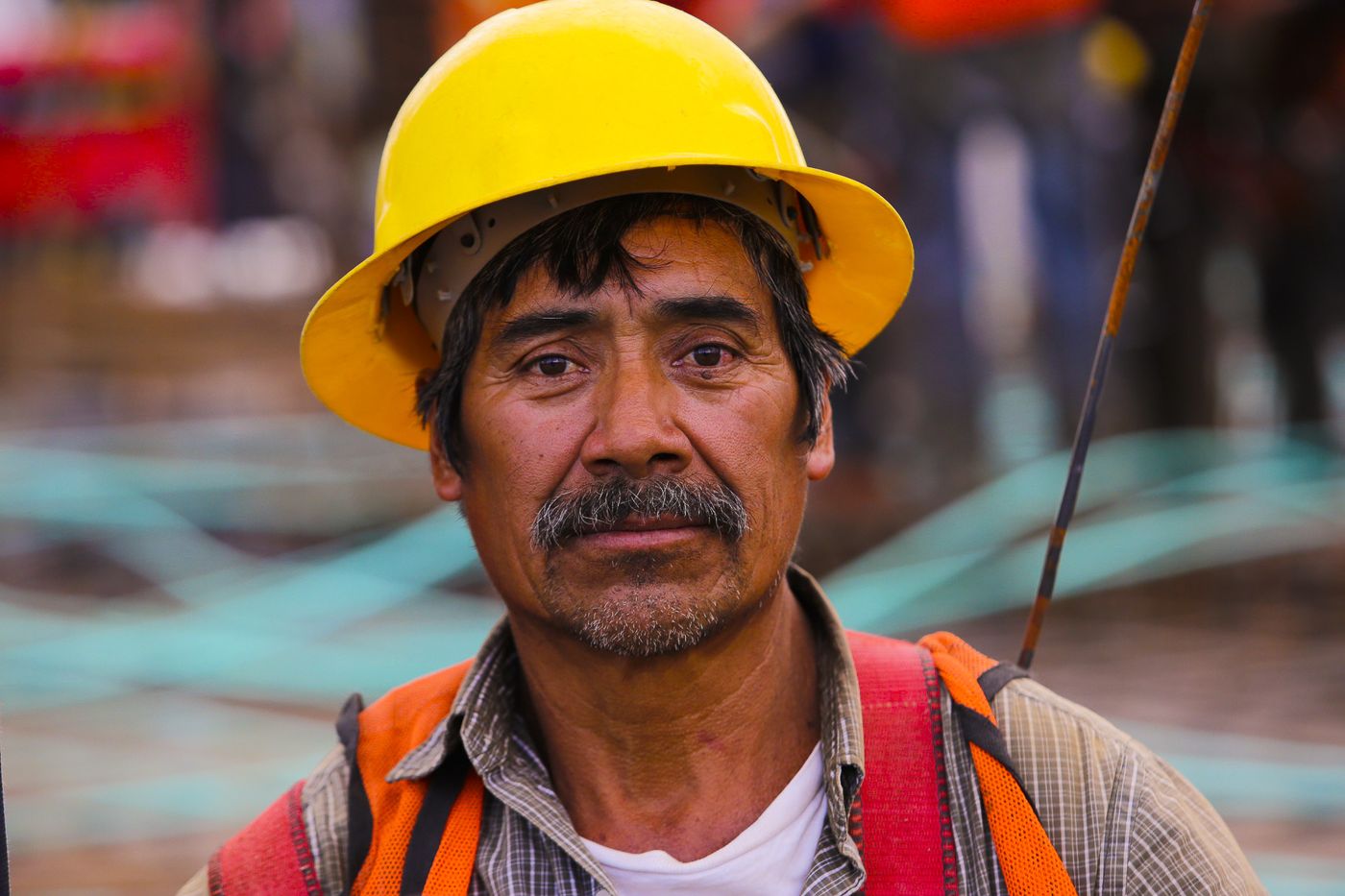 Colaborador de Tollan en obra