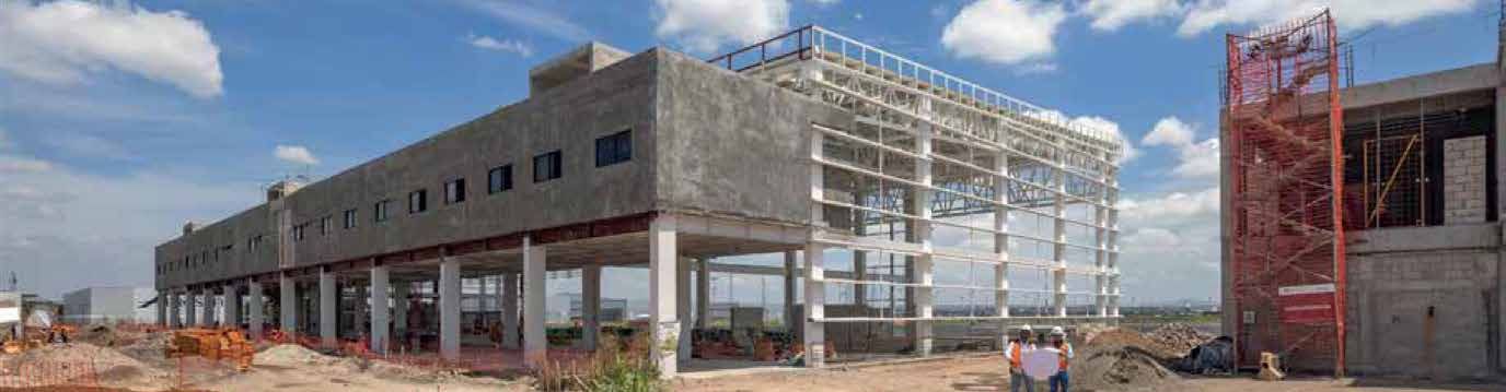 Hangar en construcción en el Aeropuerto de Guadalajara