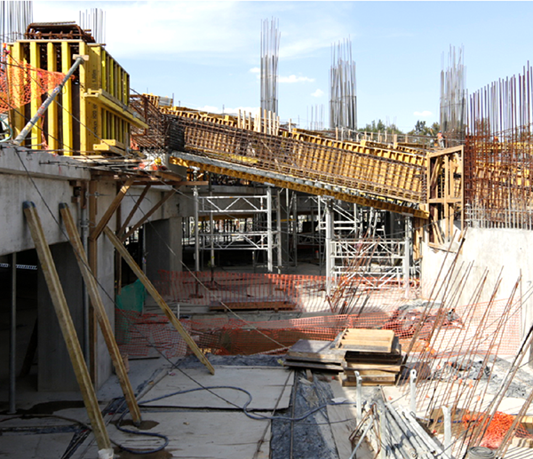 construcción de Estadio Alfredo Helú