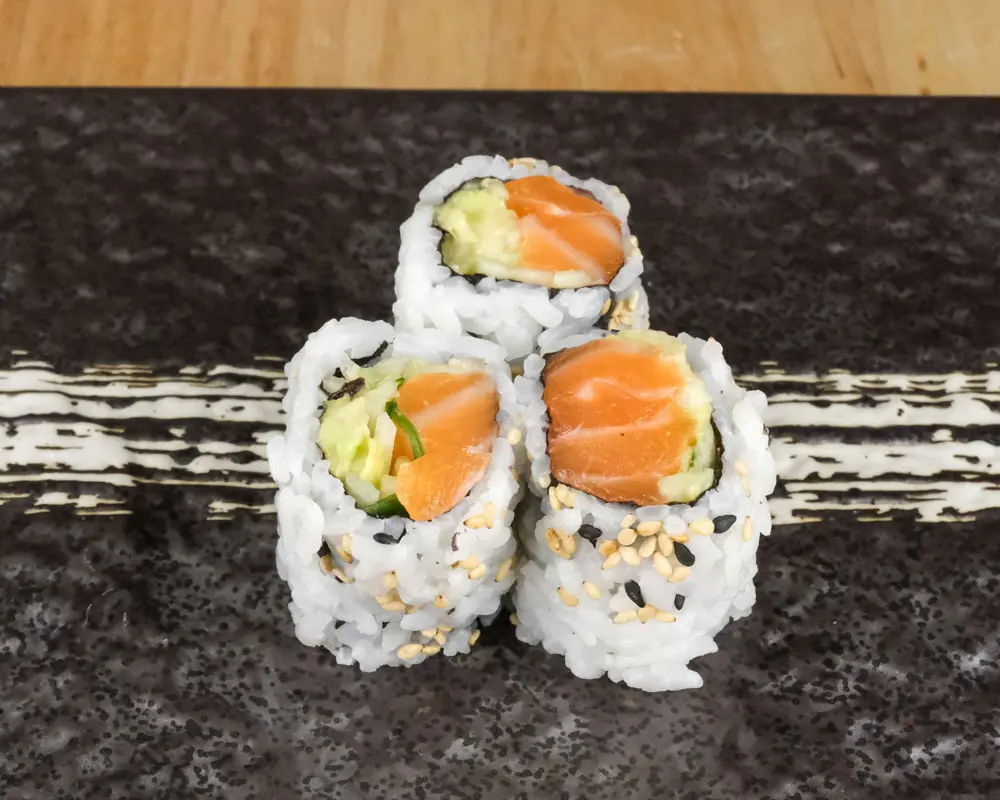 Salmon Cucumber Roll