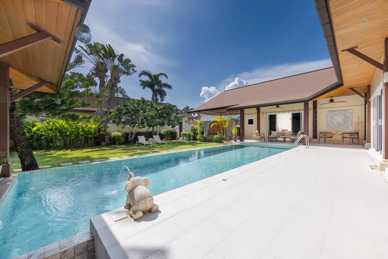 Villa Emilia, Най Харн — бассейн 12 метров и терраса