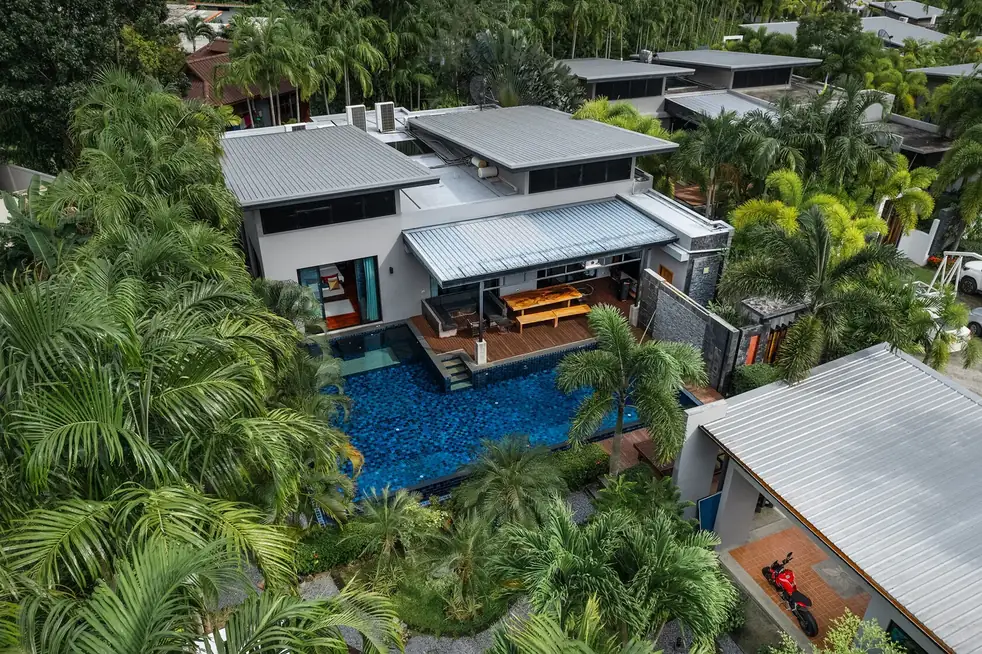 Villa Aroha, Най Харн — вилла с высоты птичьего полёта