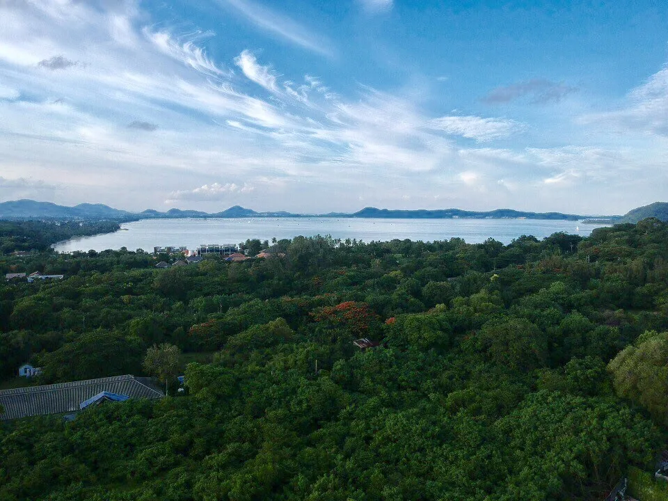Ka Villa 42, Раваи — панорама залива и зелёных холмов