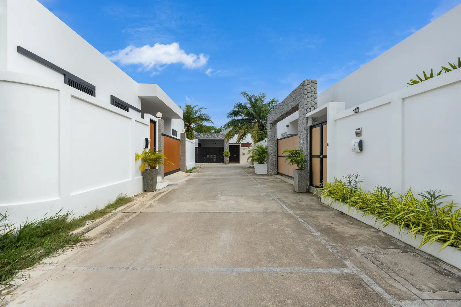 Villa Hemi, Раваи — проезд между виллами