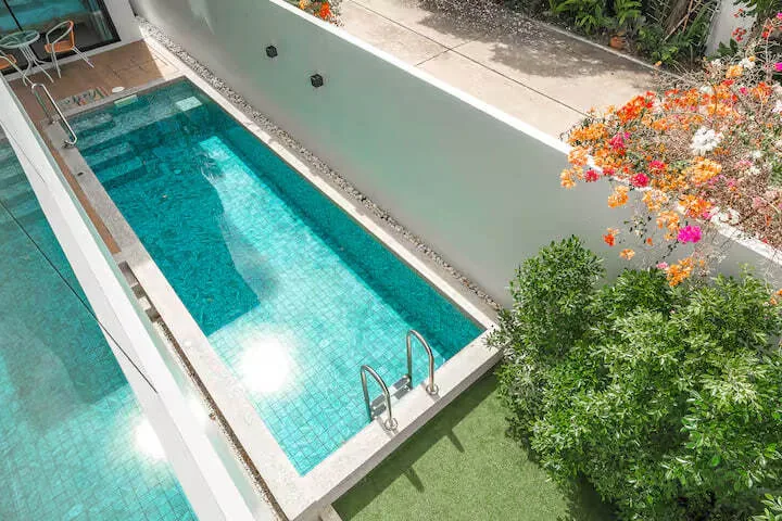 Modern Pool Villa V190, Раваи — бассейн вдоль дома, вид сверху