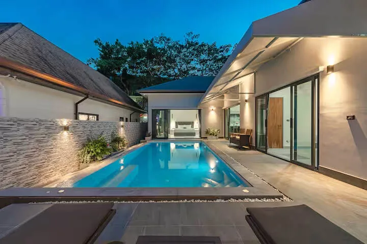 Palm Tree Villa, Раваи — бассейн между крыльями виллы