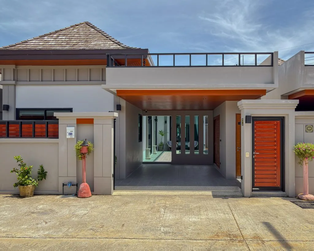 Serene Villa, Раваи — въезд и вход в виллу