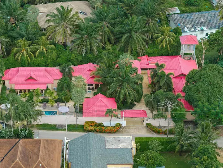 Tropical Private Bungalow, Раваи — территория среди пальм с высоты