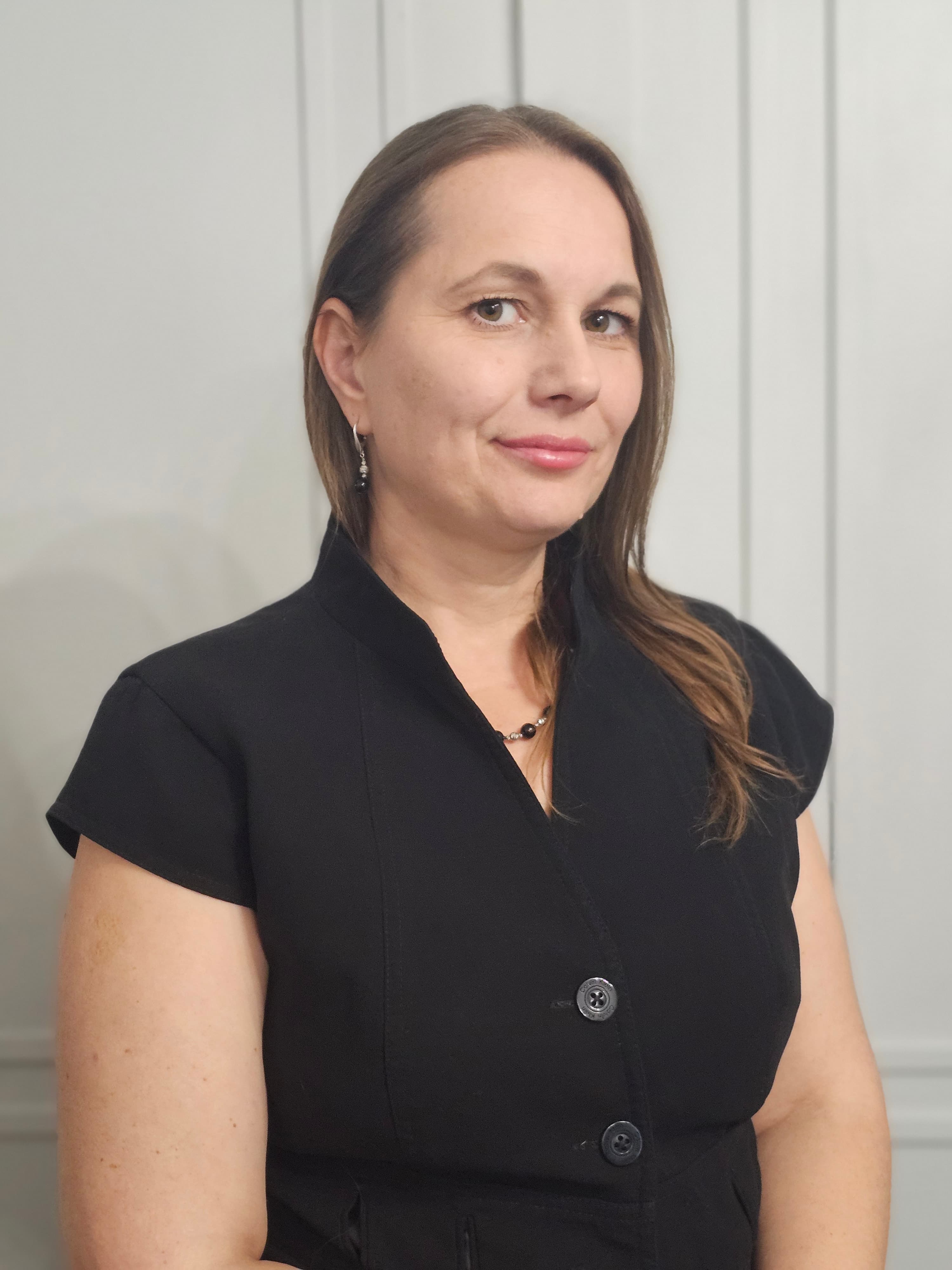 Isari, Business Development Manager