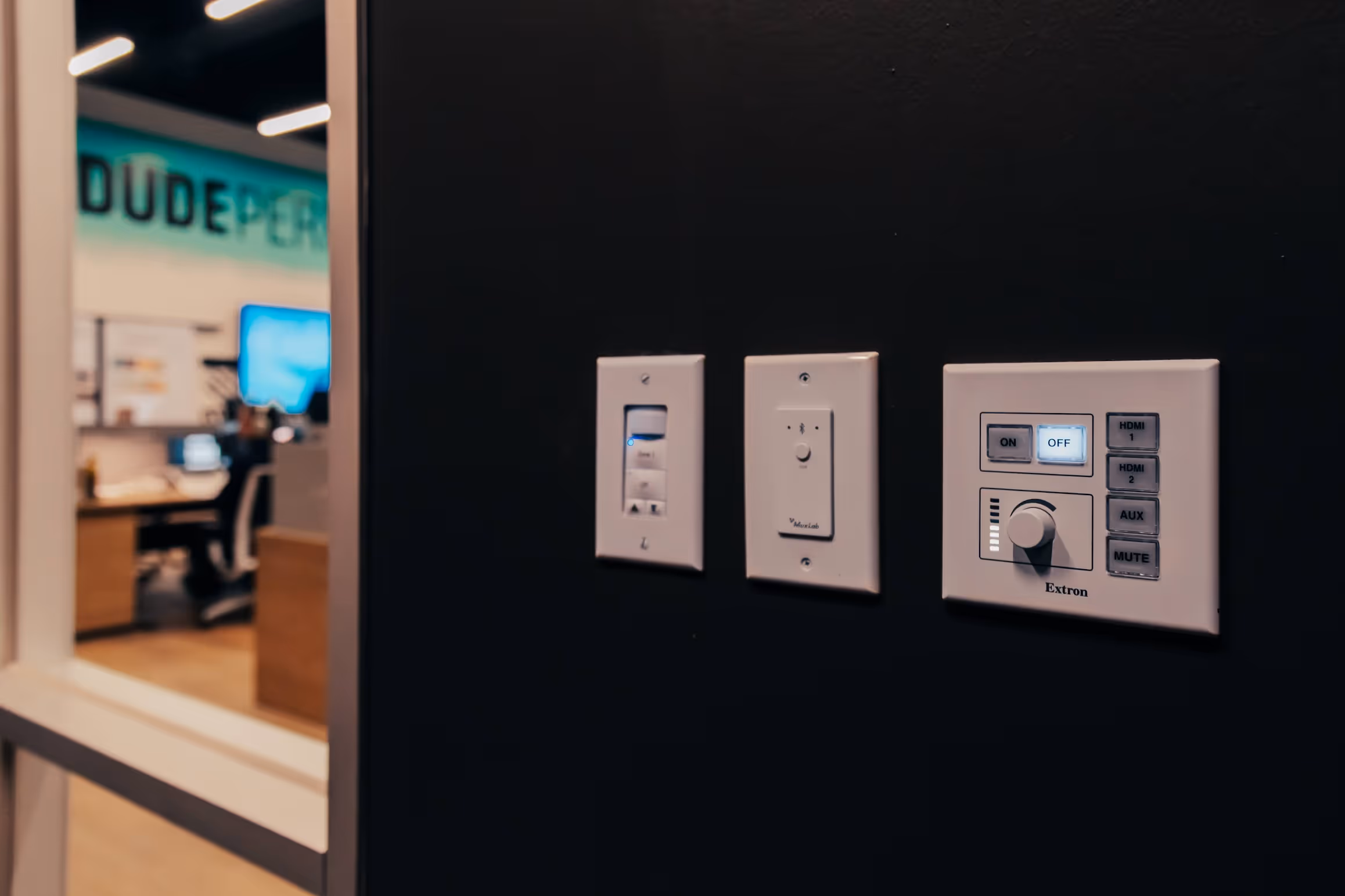 Clear ProAV - Dude Perfect - Extron NBP & MuxLab Bluetooth