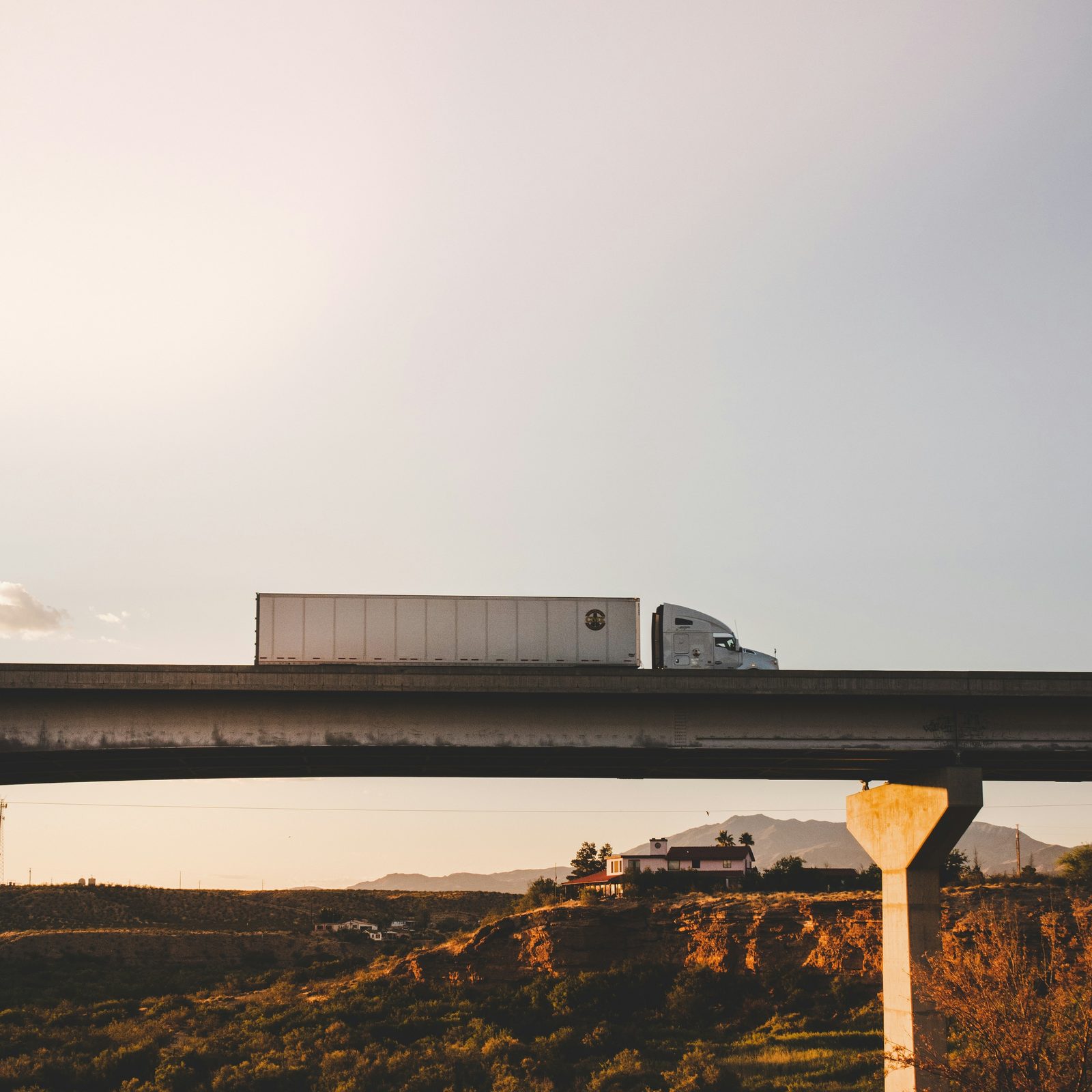 Commercial Vehicle Accident Attorney Los Angeles CA - Legal Representation