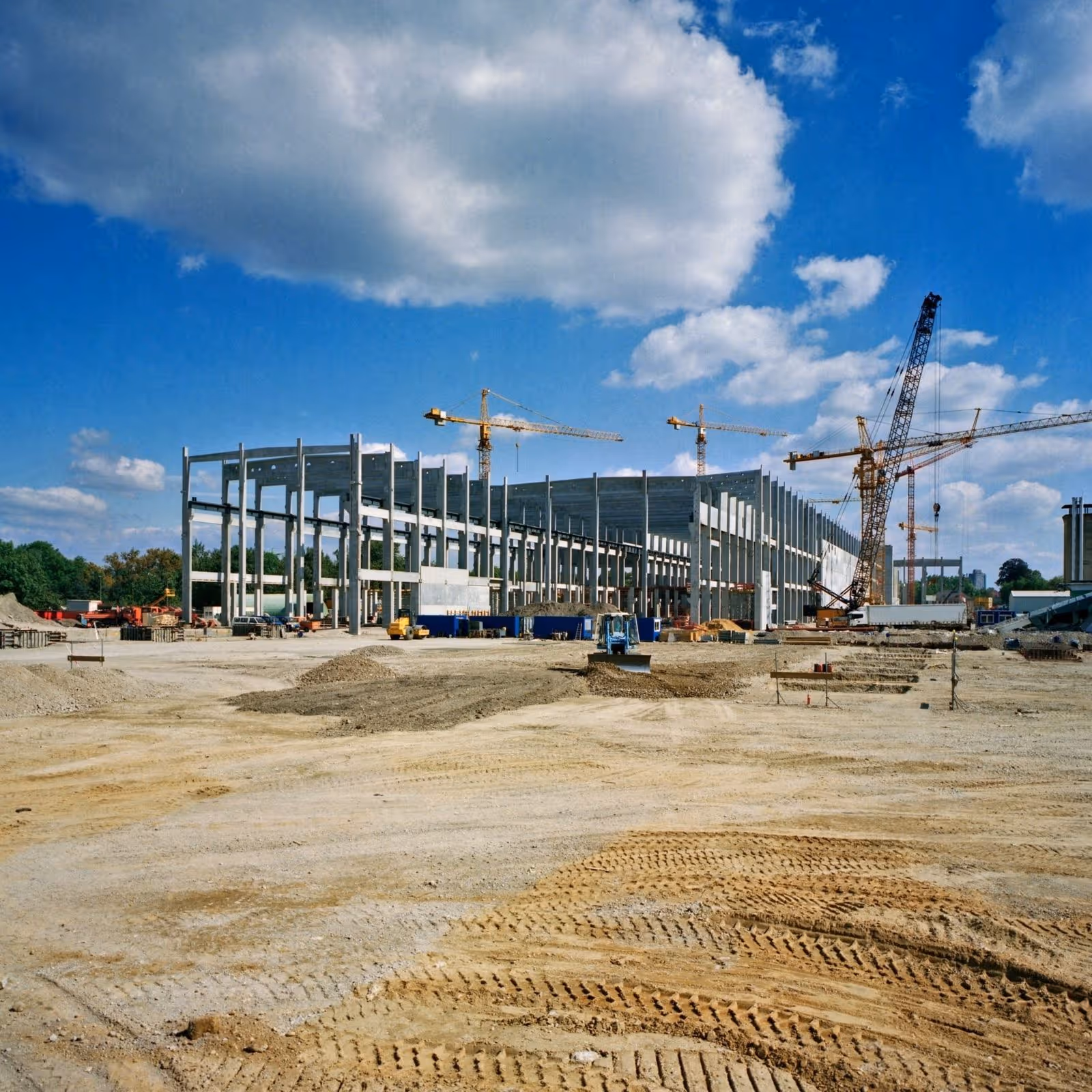 Construction attorney in Phoenix, AZ reviewing contract documents