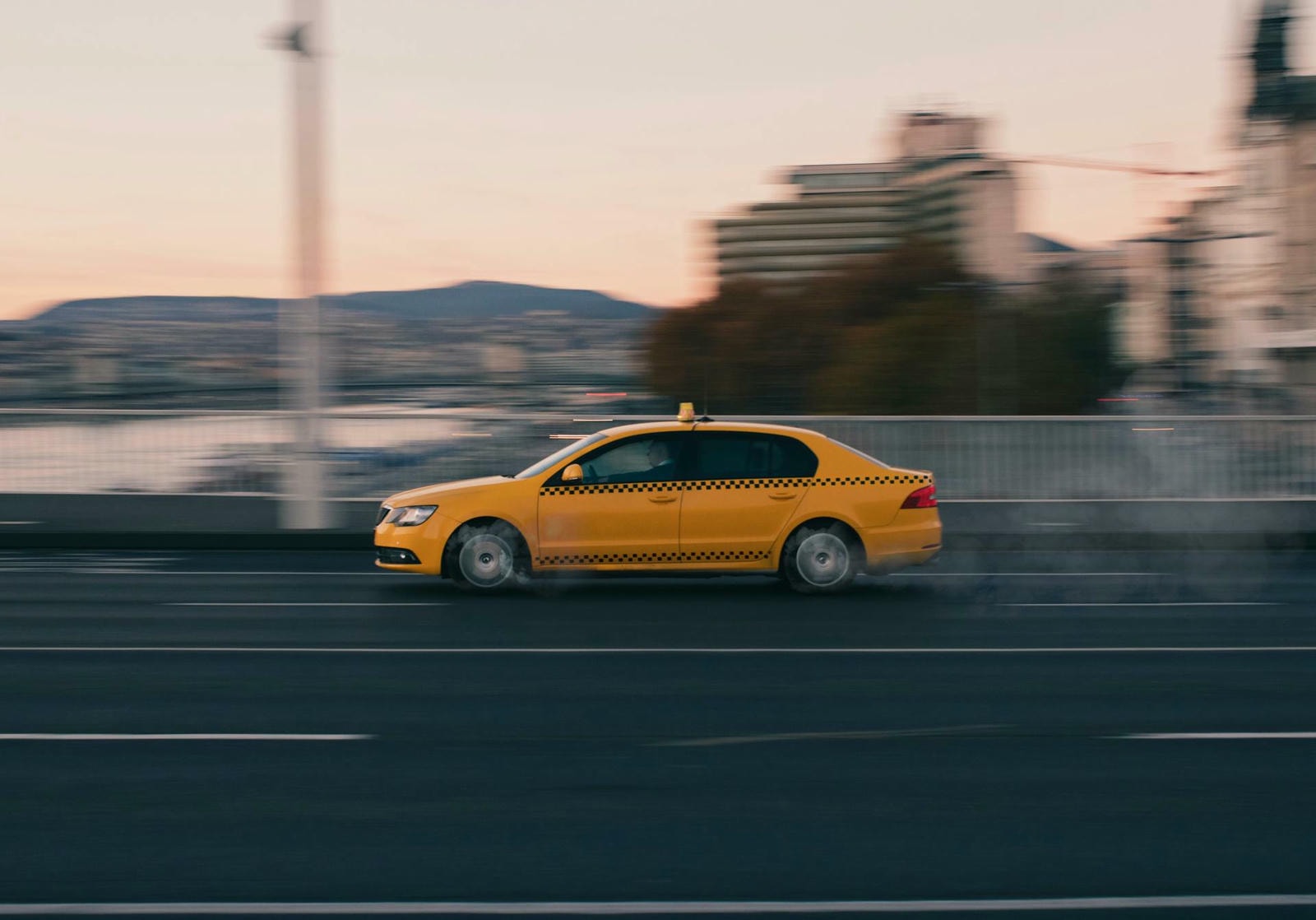 Find Your Dedicated Taxi Accident Lawyer in Glendale, AZ Today