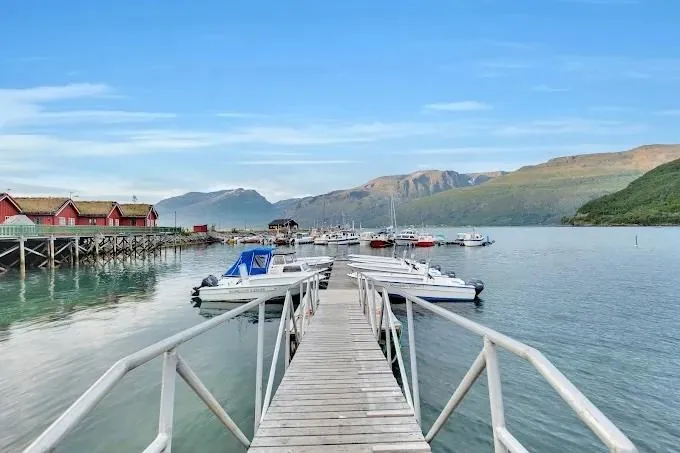 Brygge i Lyngenfjorden