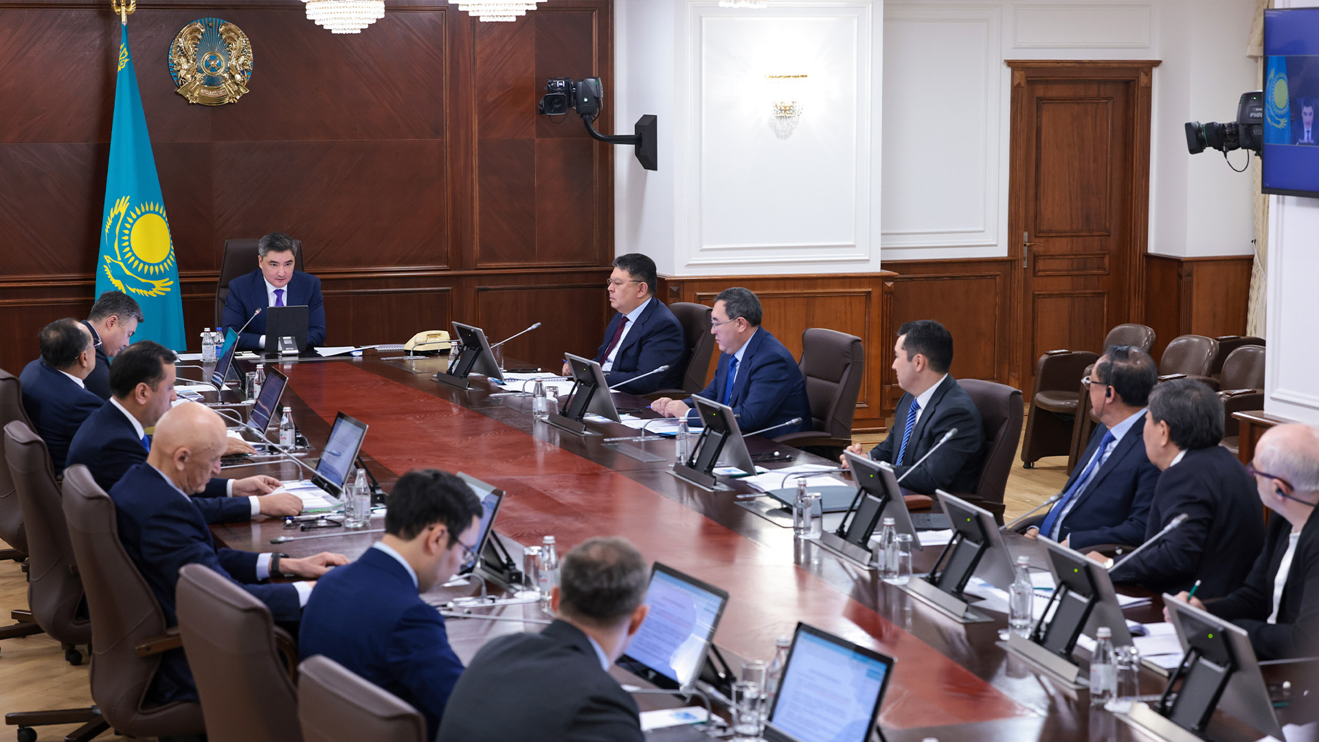 Kazakhstan’s Prime Minister Holds a Strategic Session on Alatau City Development 