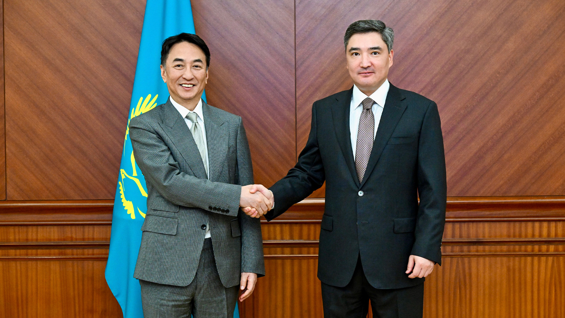 Primeminister.kz: Memorandum Signed in Government on Creating a Sustainable Aviation Fuel Ecosystem in Alatau City