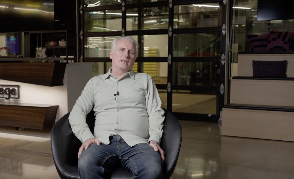 Testimonial speaker