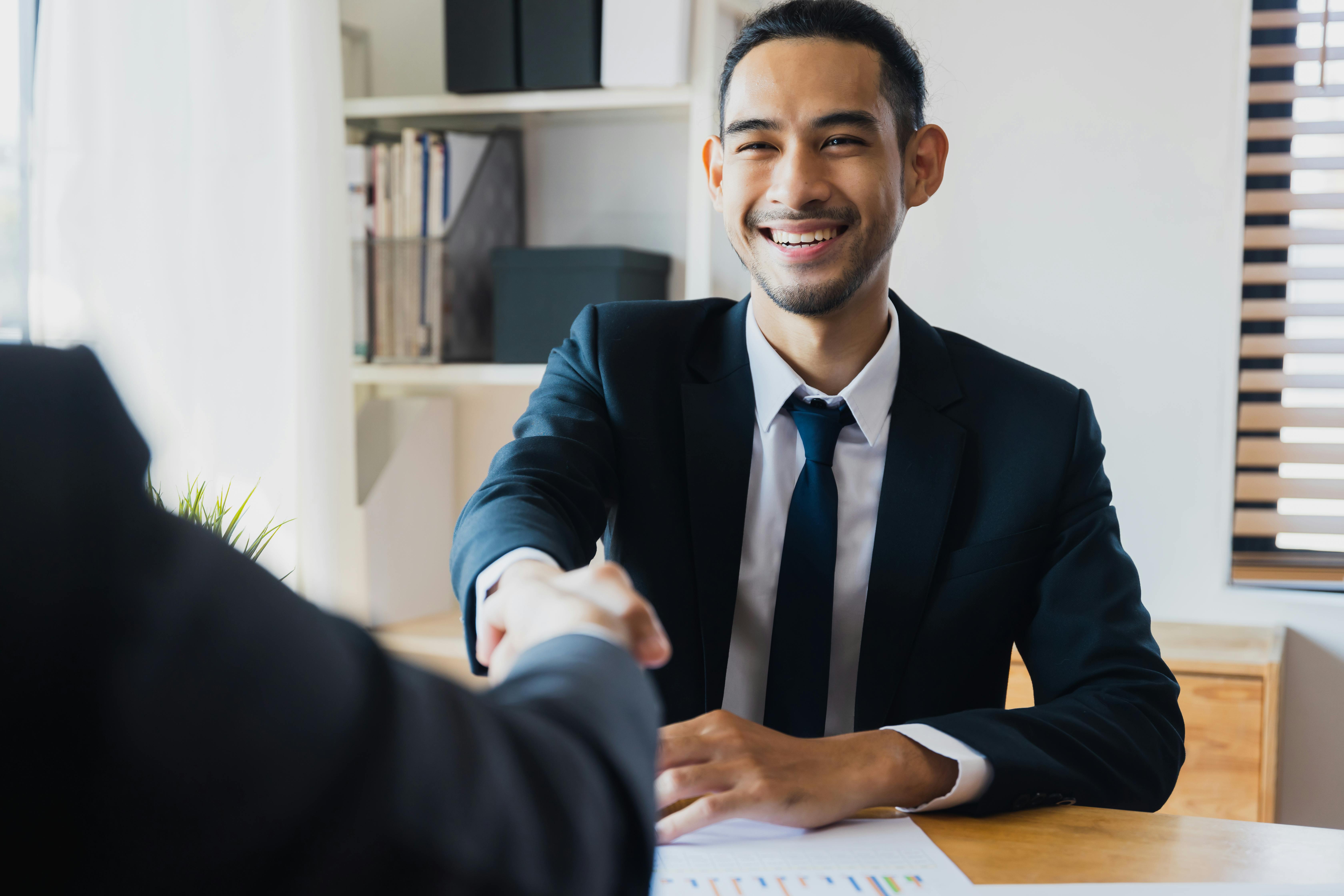 Employment Agreement for Junior/Mid Level Staff (simple form)