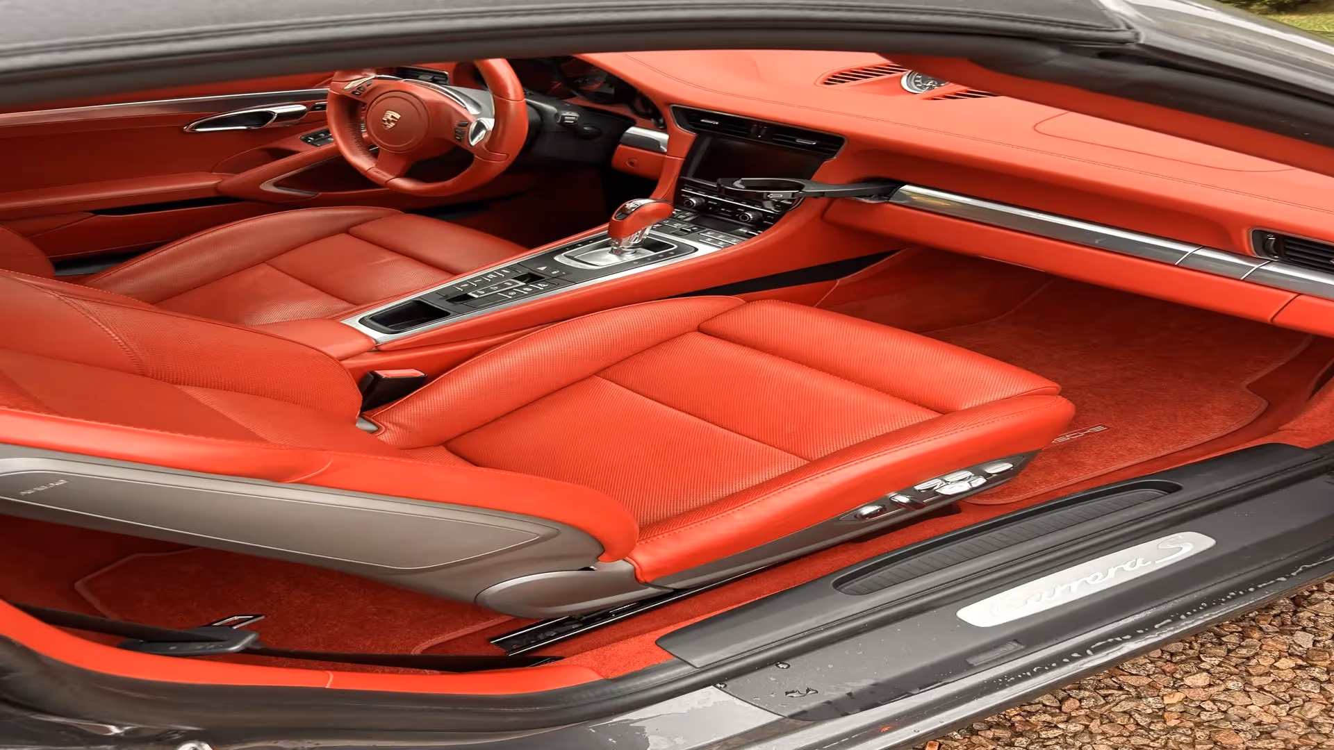 porche red interior