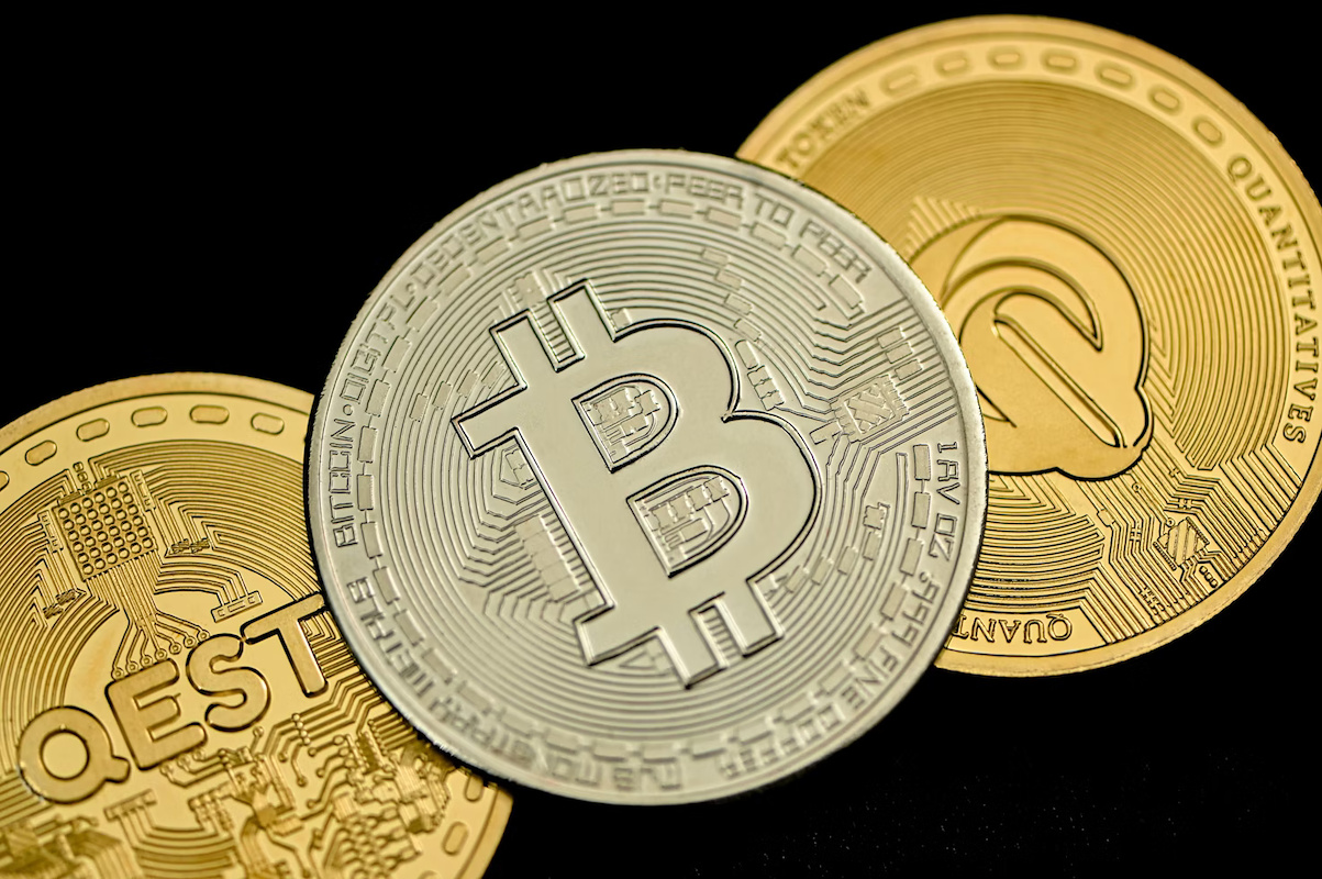The Role of Local Balance in Bitcoin