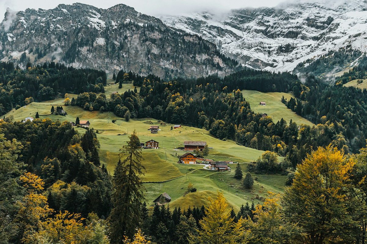 Is Crypto Legal in Switzerland? Regulations & Compliance in 2025
