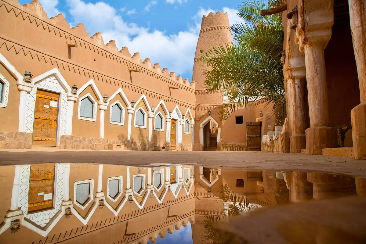 Saudi Arabia Instant Payments: Rails, Fees, and the Lightning Network (2025)