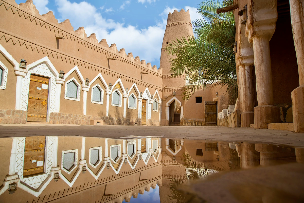 Saudi Arabia Instant Payments: Rails, Fees, and the Lightning Network (2025)