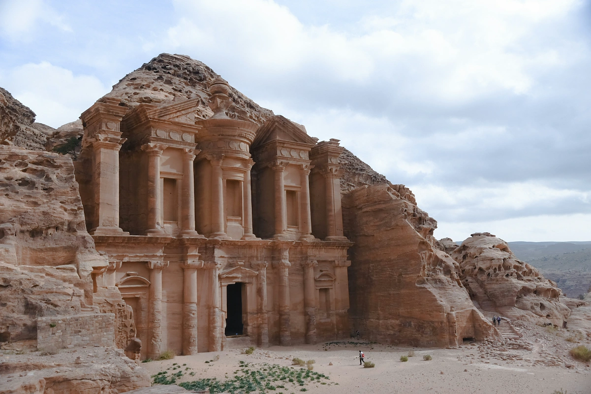 Instant Payments Jordan: Rails, Fees, and the Lightning Network (2025)