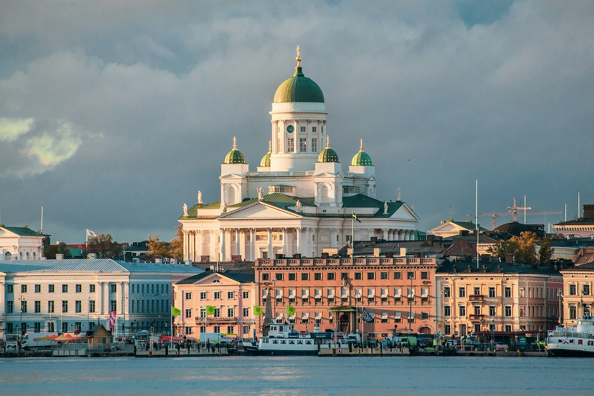 Finland Instant Payments: Rails, Fees, and the Lightning Network (2025)