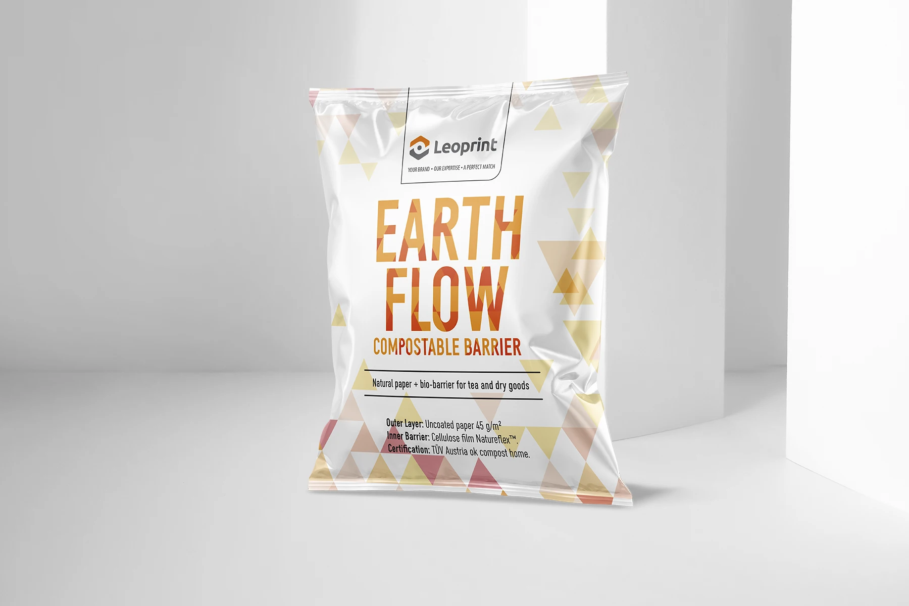 Wizualizacja kompostowalnego barierowego opakowania flow-pack (Earth Flow)