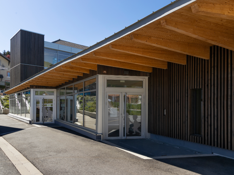 Architecture de l’école de Bogève Haute-Savoie par N&BO Architectes Associés