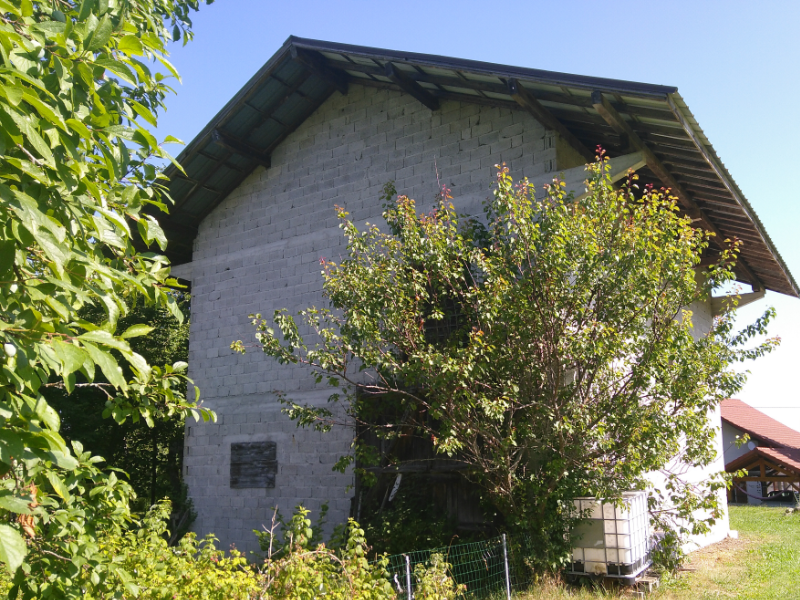 maison de village à St-Jean de Tolome avant rénovation et extension par l’architecte Bernard Vaudaux-Ruth
