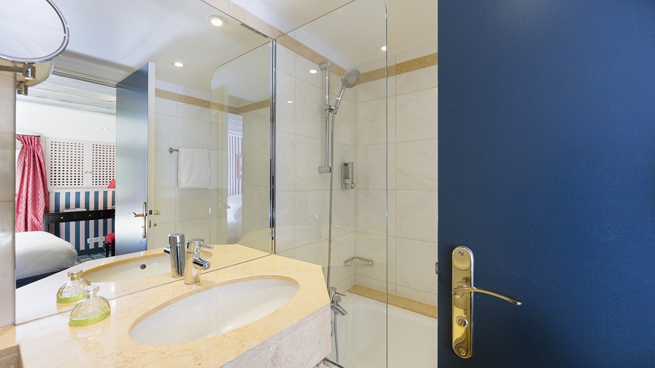 Chambre Classique Bain SDB