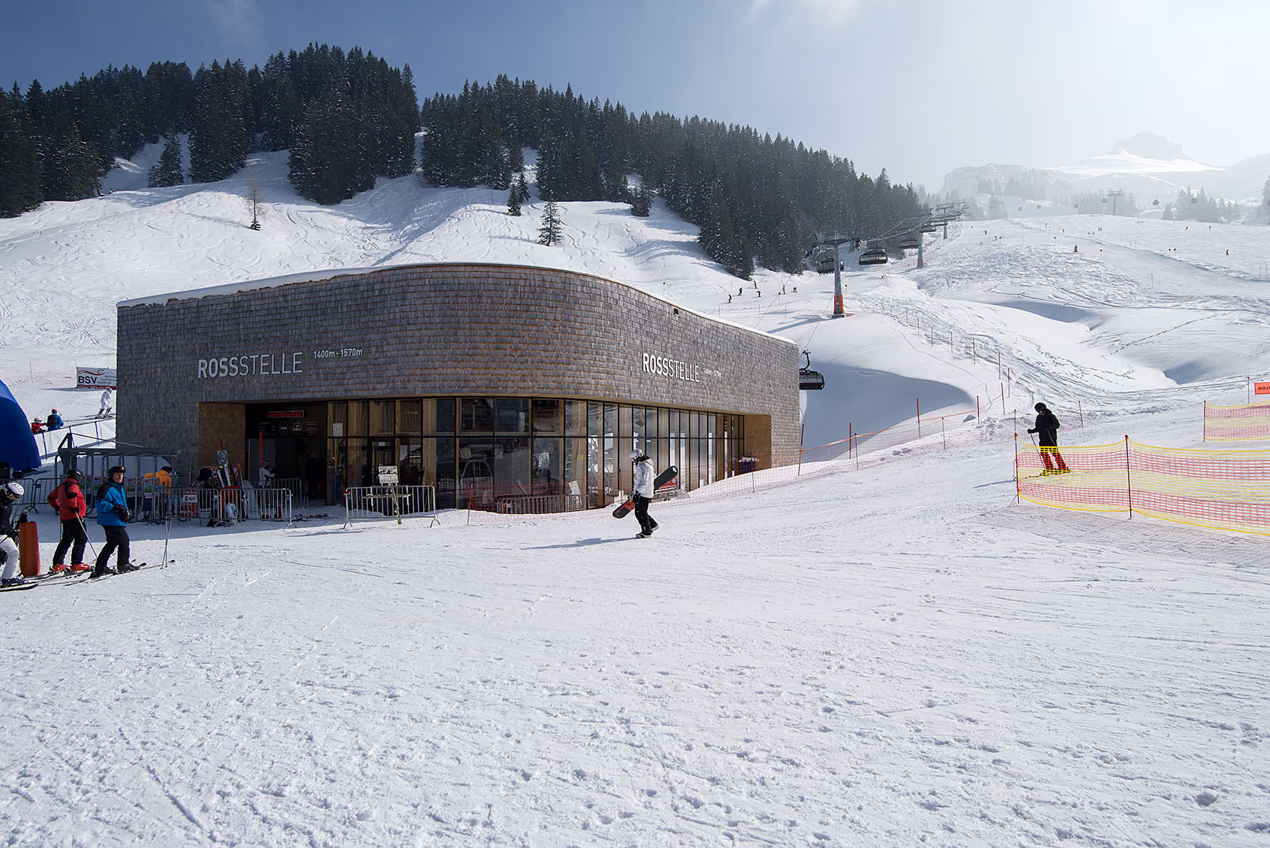 Rossstelle Bergstation im Skigebiet