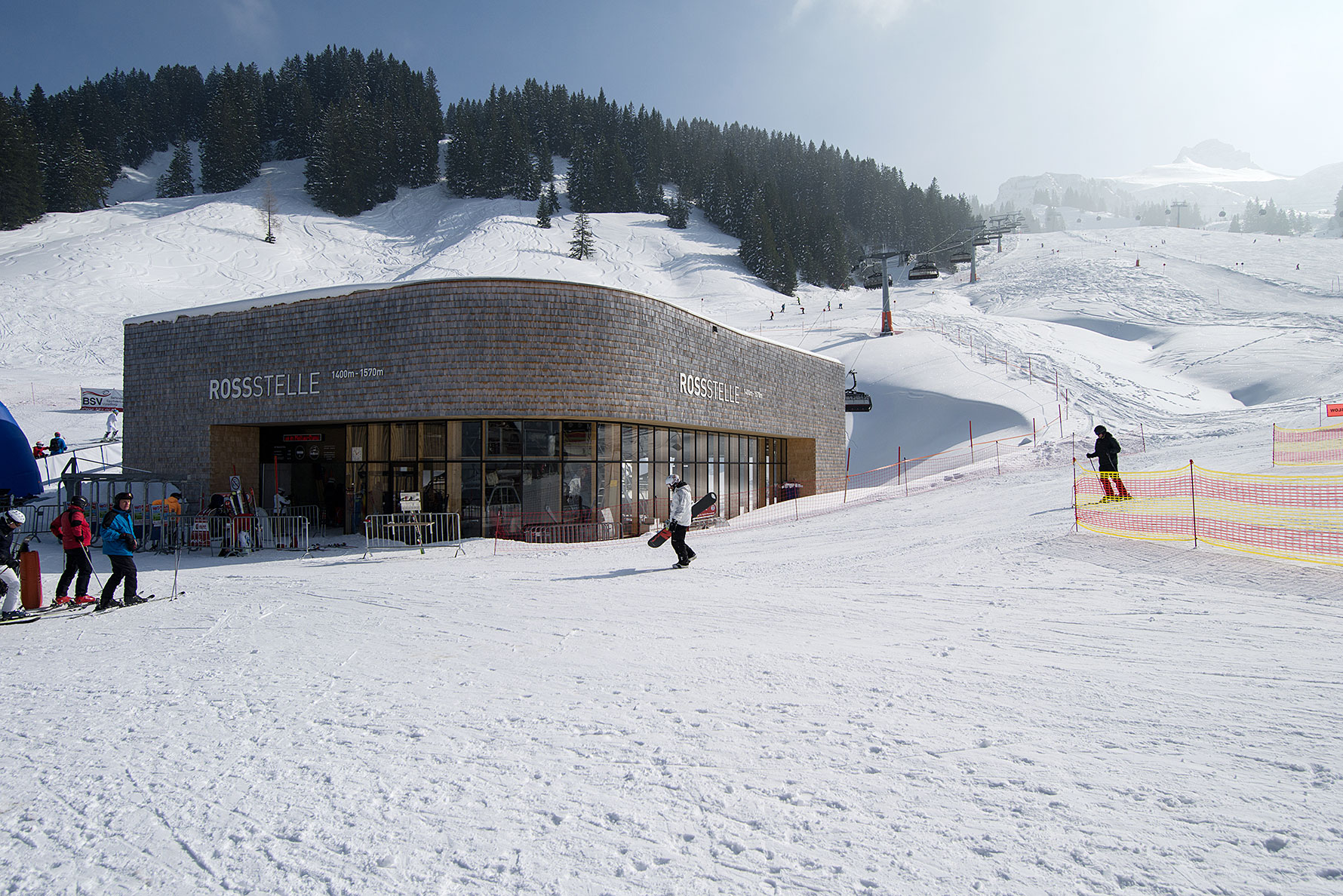 Rossstelle Bergstation im Skigebiet