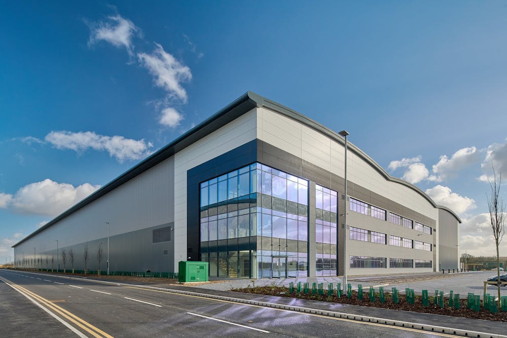 McLaren Construction surpasses Net Zero Targets at Landmark Leeds Logistics Hub featured image