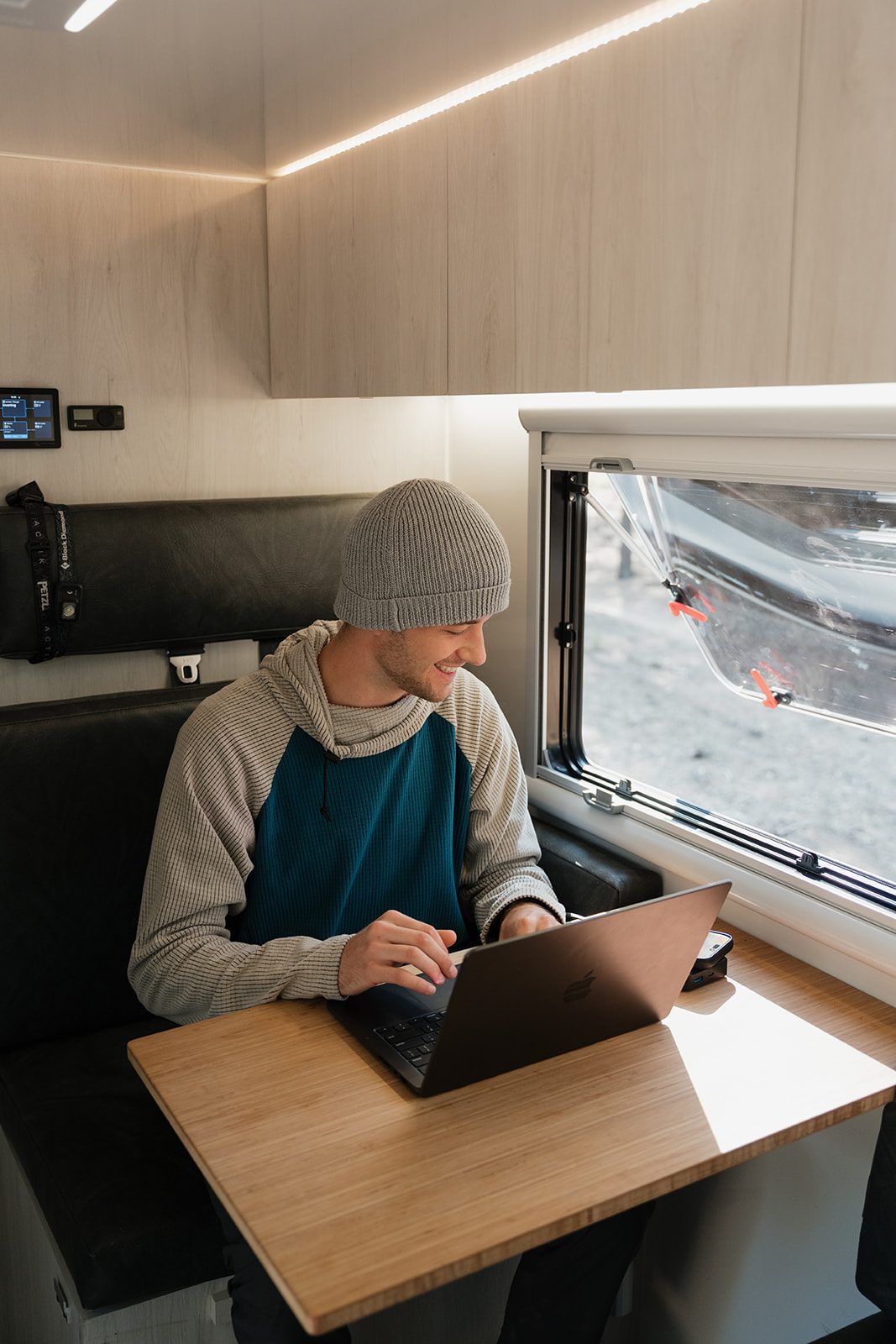 Working from the AEONrv dinette