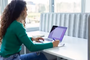 CRM patrimonial: révolutionner la gestion de patrimoine grâce à la technologie