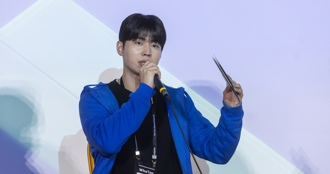 WhaTap Observe Summit 2025 현장에서 발표 중인 GPU 모니터링 개발자 김재영님