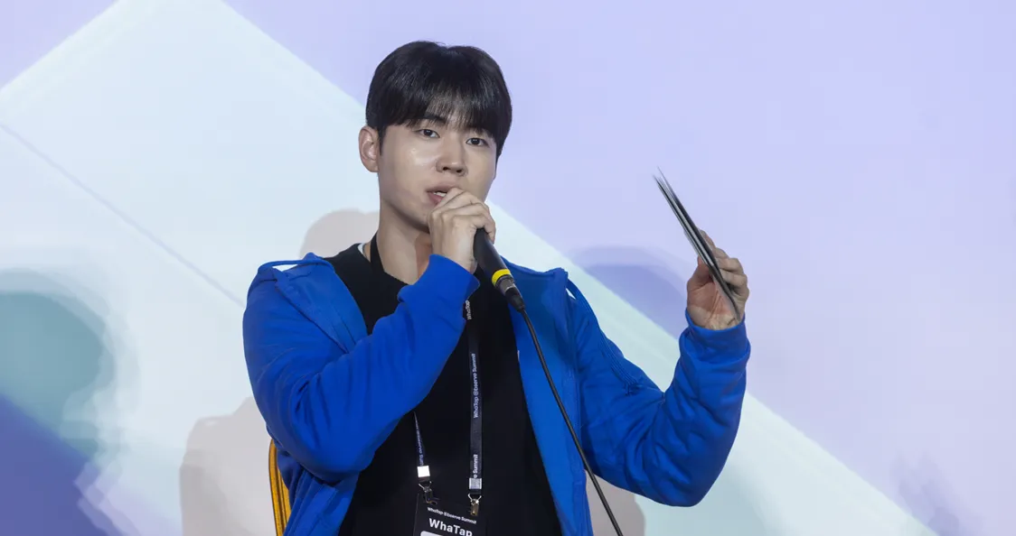 WhaTap Observe Summit 2025 현장에서 발표 중인 GPU 모니터링 개발자 김재영님