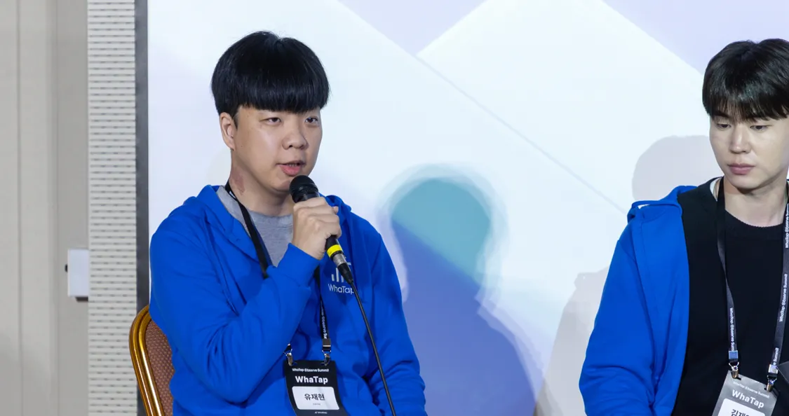 WhaTap Observe Summit 2025 현장에서 발표 중인 GPU 모니터링 개발자 유재현님