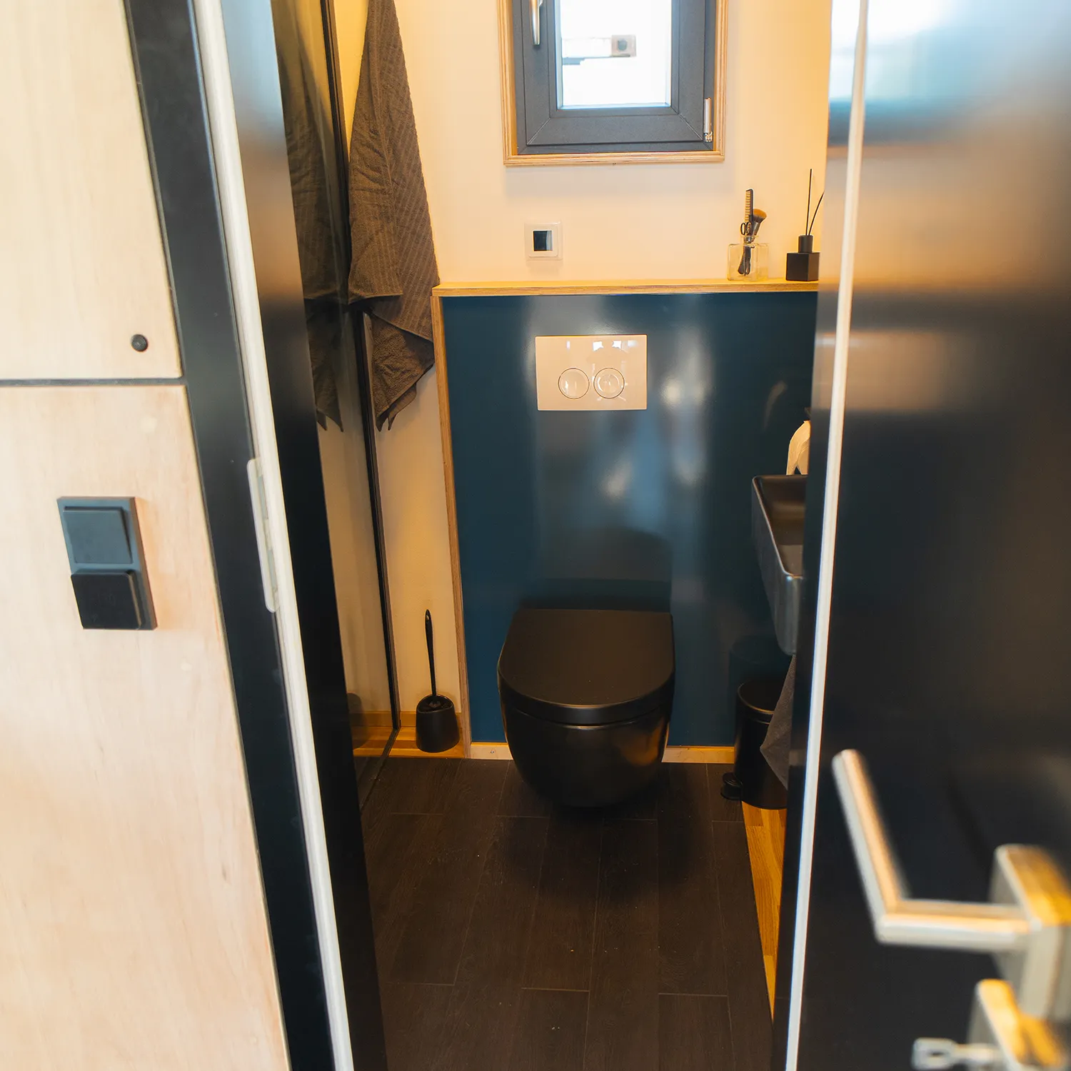 Container Tinyhouse Badezimmer