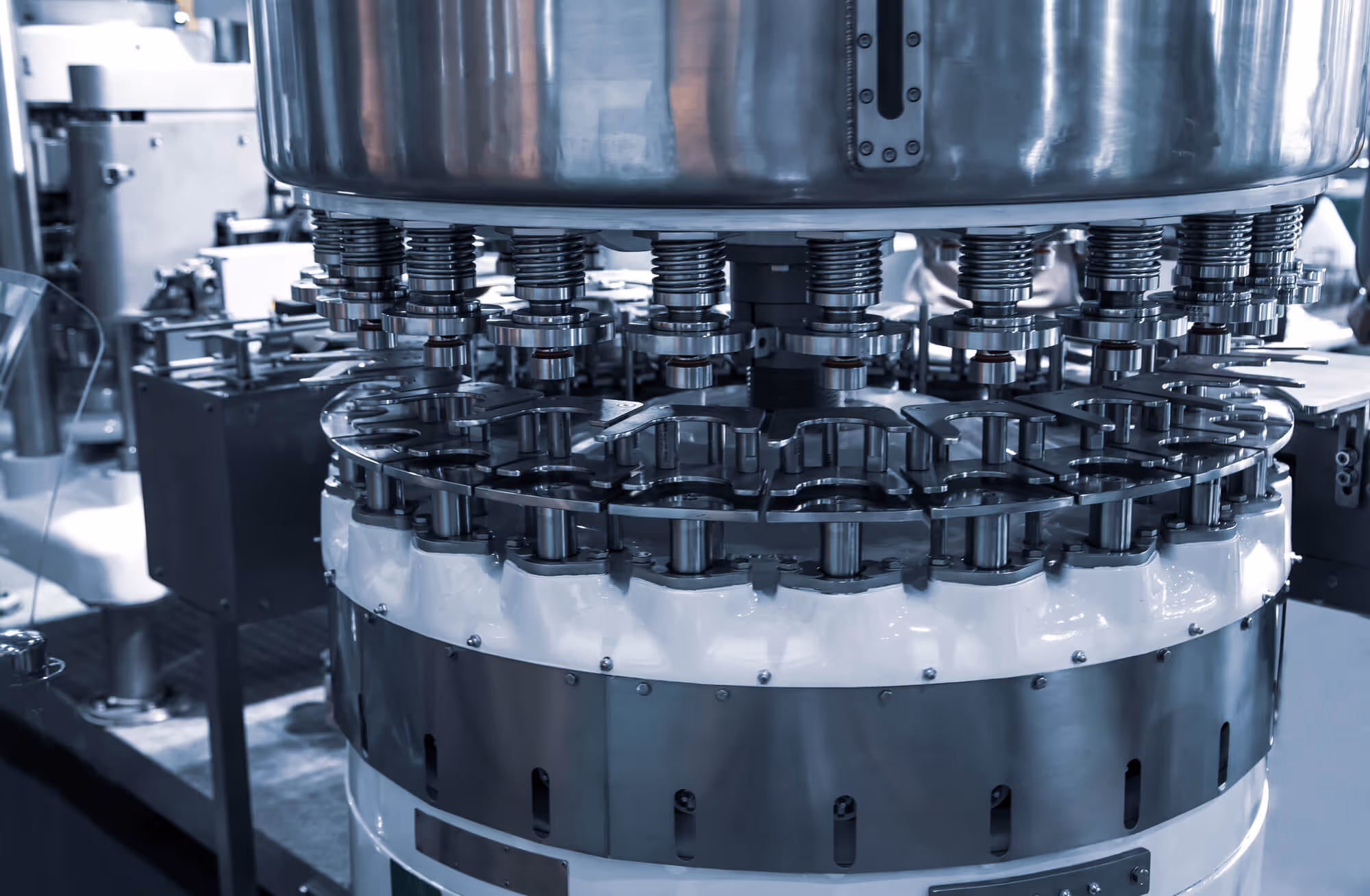 Cost-Driven Design Exploration for a Pharmaceutical Rotary Filler Link Family