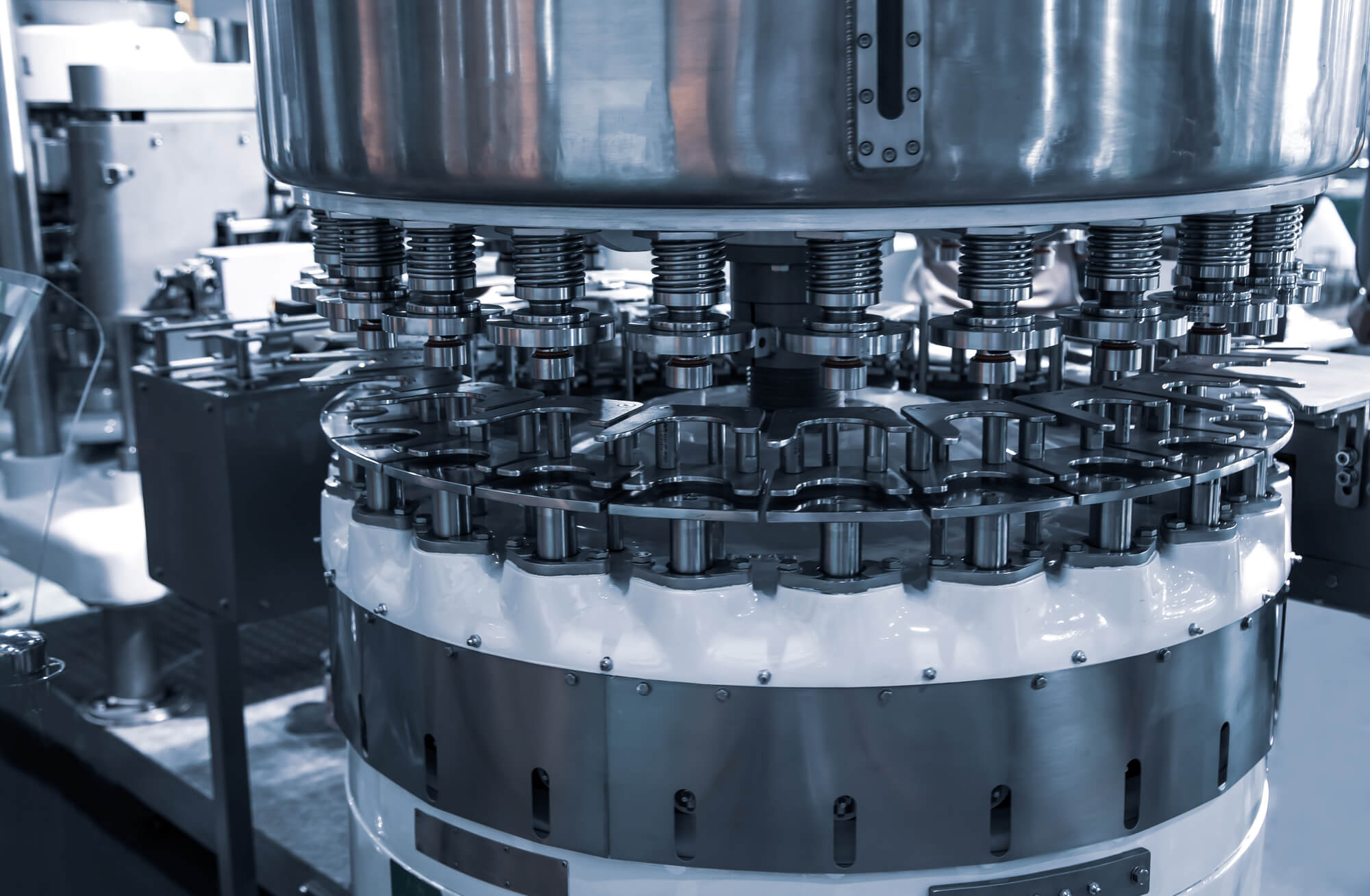 Cost-Driven Design Exploration for a Pharmaceutical Rotary Filler Link Family