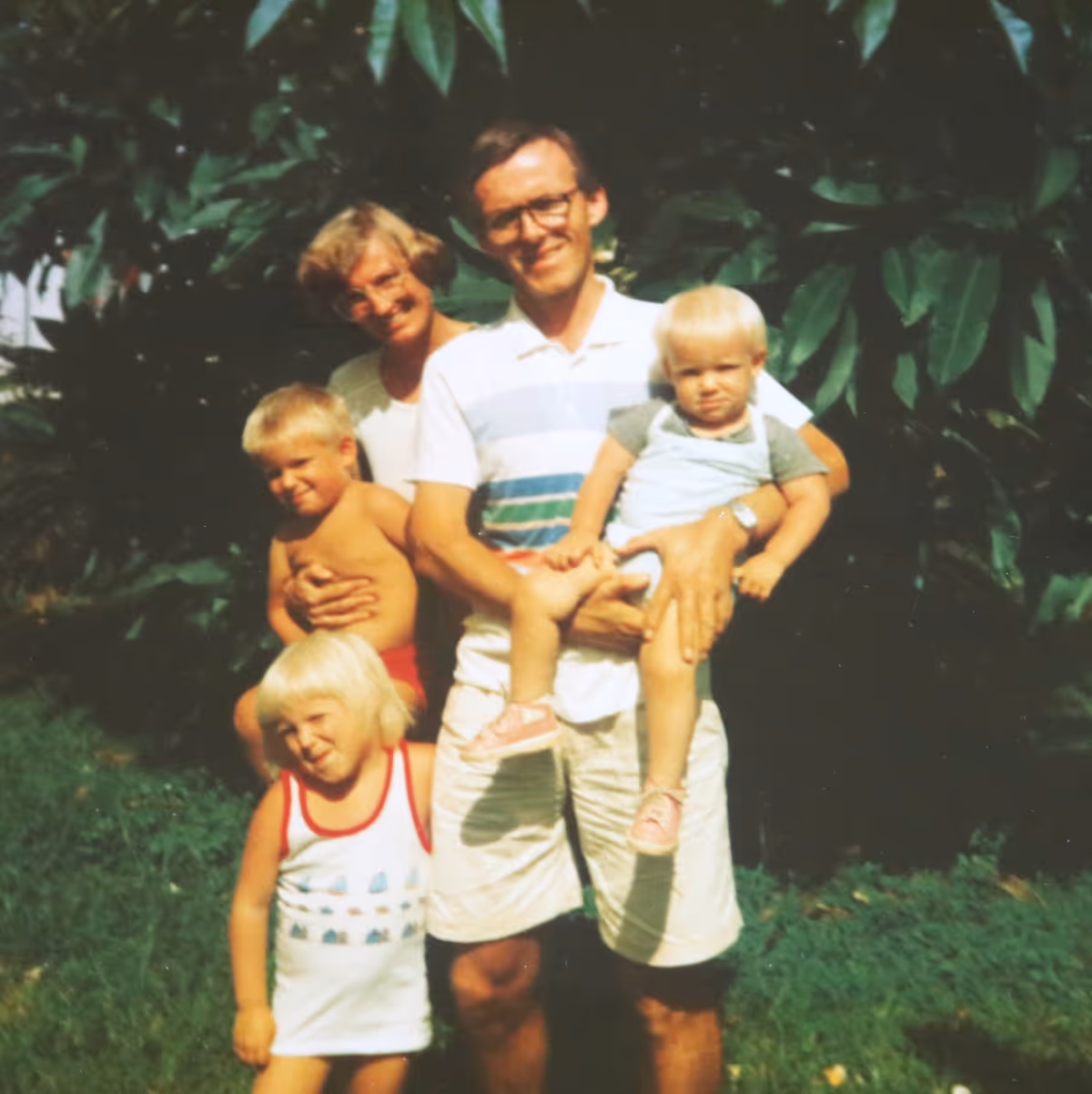 Beate og Rolf Vollsnes Ekenes med familie