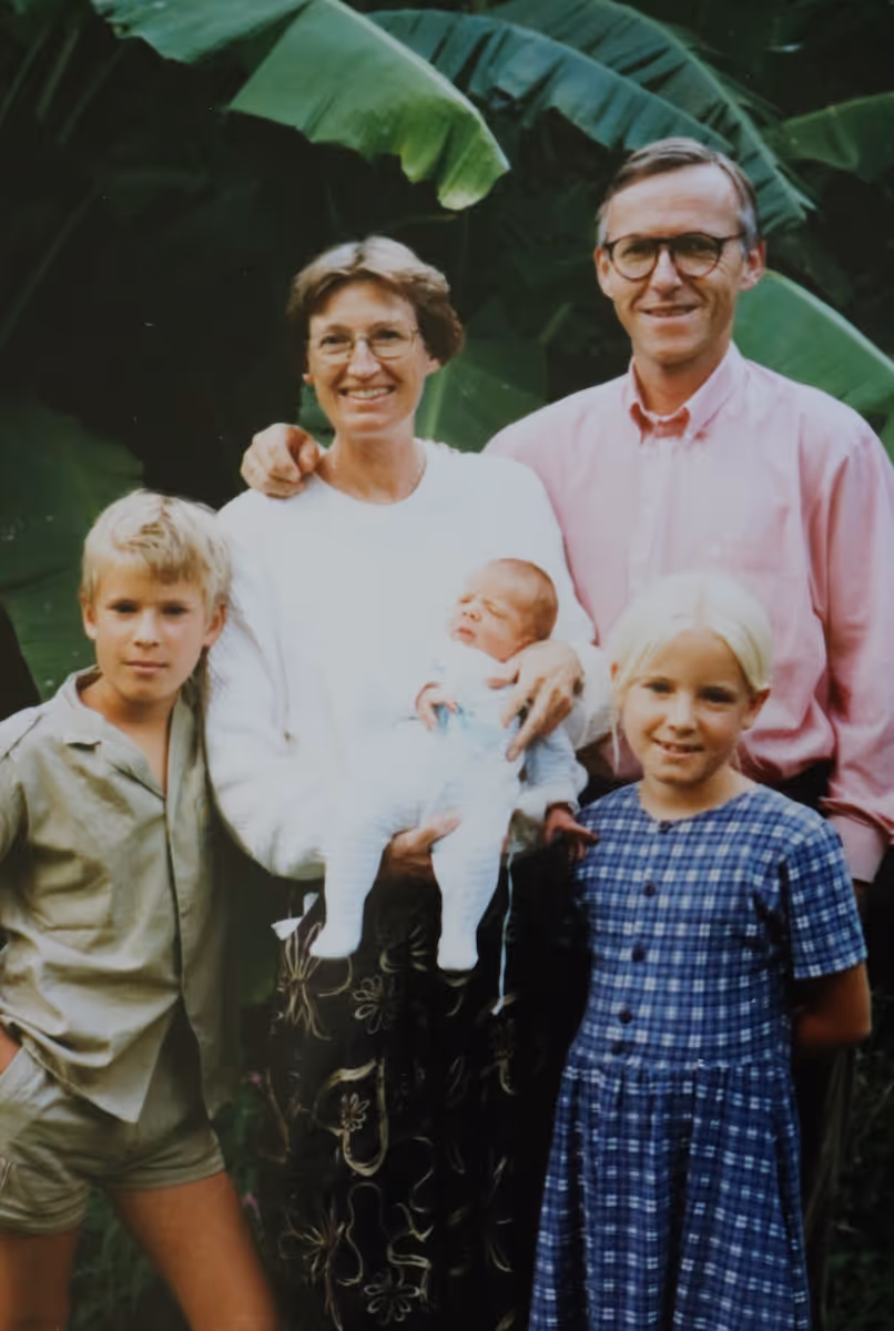 Beate og Rolf Vollsnes Ekenes med familie